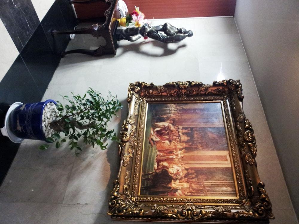 Bali Tourist Hotel Seoul Bagian luar foto