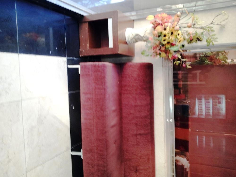 Bali Tourist Hotel Seoul Bagian luar foto
