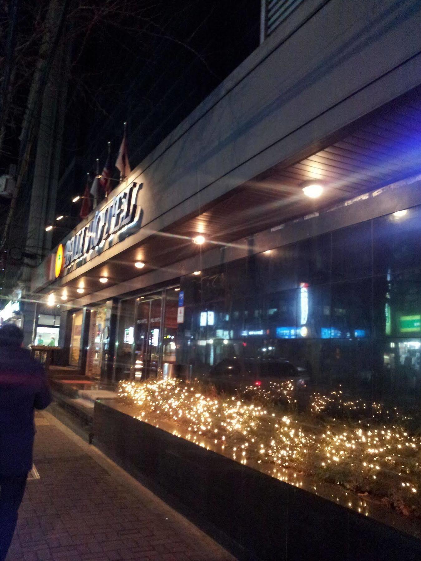 Bali Tourist Hotel Seoul Bagian luar foto